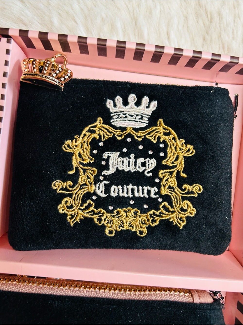 NWT Juicy Couture Heritage Pouch Set Black Velvet Wristlet & Coin Purse NIB - Picture 4 of 6